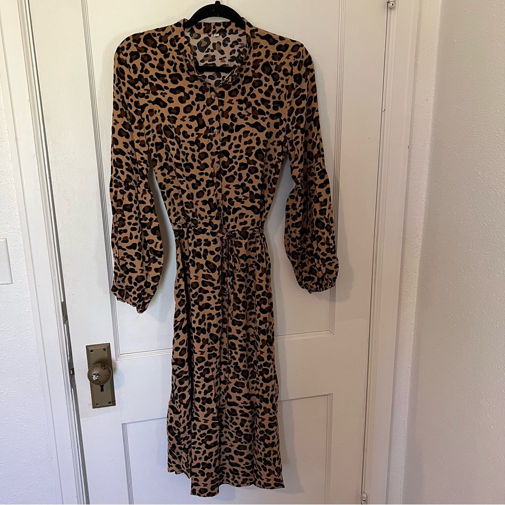 Modest Long Sleeve Leopard Shirt Dress medium - Picture 1 of 5
